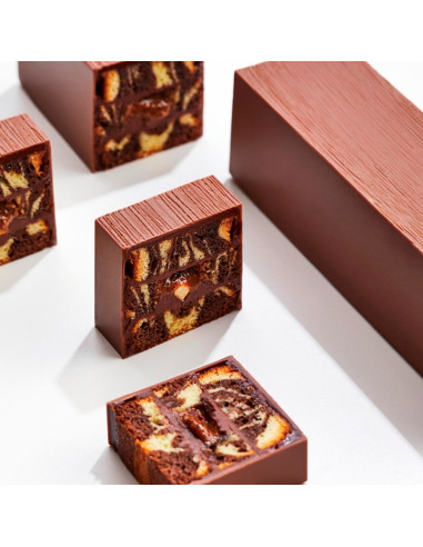 LIBRO TRAVEL CAKE BY GARUHARU, DE YUN EUNYOUNGBiblioteca