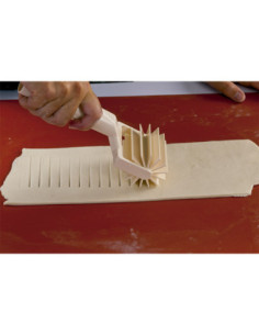 RODILLO 6 cm  ESTRUDEL PALAS PLÁSTICO 2