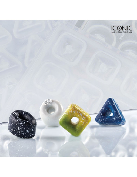 MOLDE PC049 ICONIC TRIANGULOMasters